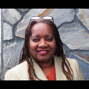 Meet your Posher, Angelena